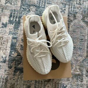 NWT Yeezy Boost 350 V2 size 7